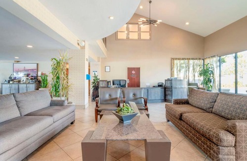 East Peralta Hotel | Best Western Plus Bayside Hotel