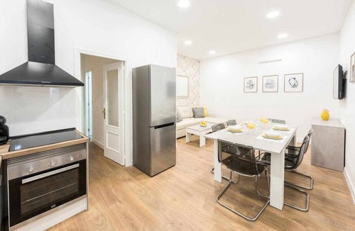 Sol Apartment | Big apartment in Centro, SOL