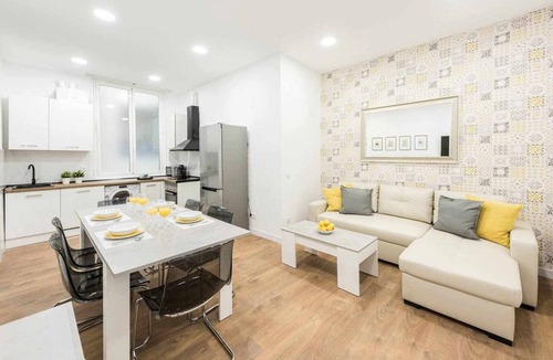 Sol Apartment | Big apartment in Centro, SOL