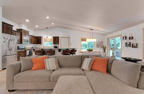 Neahkahnie Beach House | Blue Drift | Forest & Beach Retreat