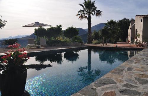 Alcaucin Bed & Breakfast | Boutique B&B El Refugio