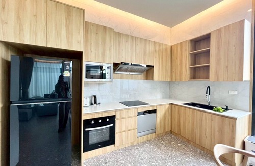 Bang Tao Villa | Bright 4-Bed Pool Villa in Prime Central Area