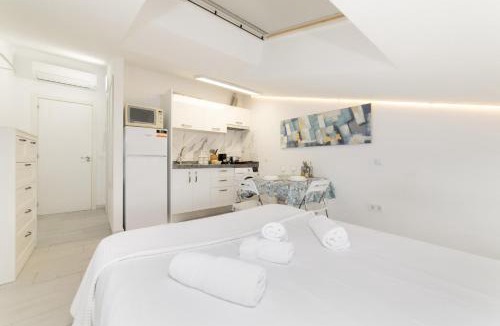 Coslada Apartment | Buhardilla Encantada