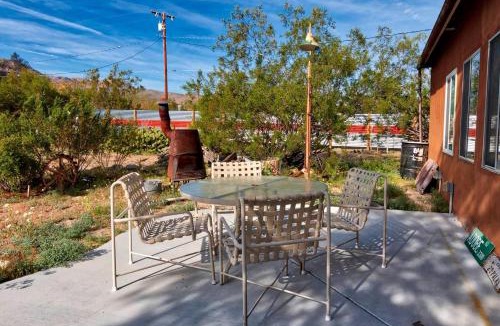 Twentynine Palms House | Cactus Adobe Villa in Twentynine Palms
