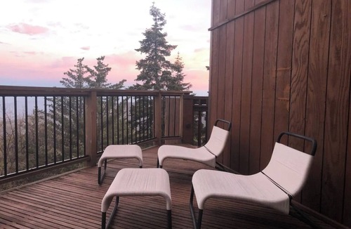 Pine Cove Cabin | Cal-Zen Architectural home with Sunset Views