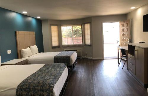Harbor Hotel | Cali Inn
