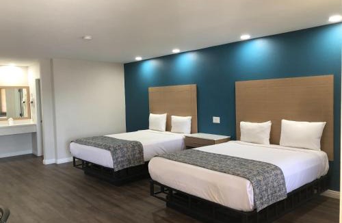 Harbor Hotel | Cali Inn