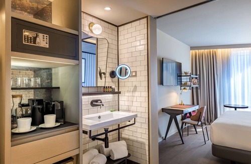 Cuatro Caminos Hotel | Canopy by Hilton Madrid Castellana