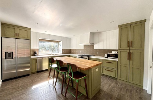 Carmel Valley Hotel | Carmel Valley Village House