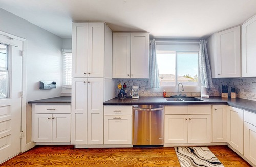 Allied Gardens House | Carthage Corner 3BR Home