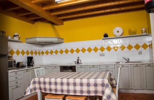 Bimenes House | Casa Azulete