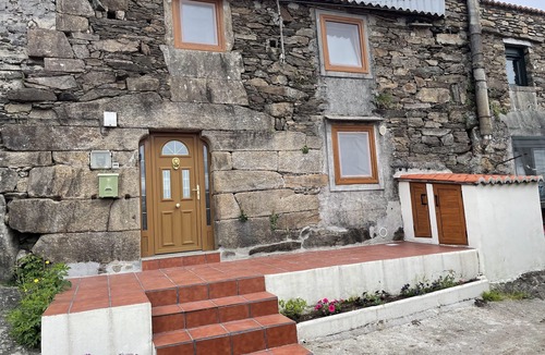 Santa Comba House | Casa completa