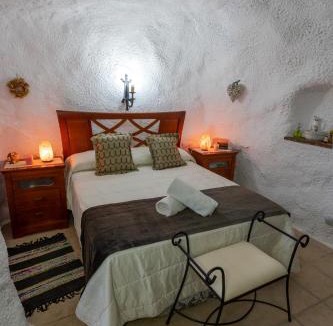 Terque House | Casa cueva con encanto