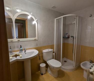 Biescas Apartment | Casa espelunciecha