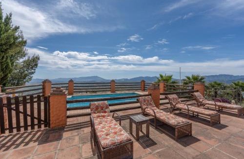 Alozaina House | Casa Liebre