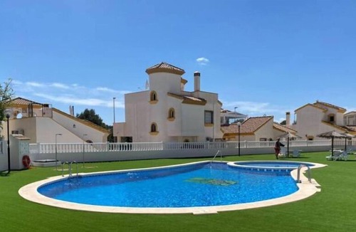Pinar de Campoverde House | Casa Mariposa