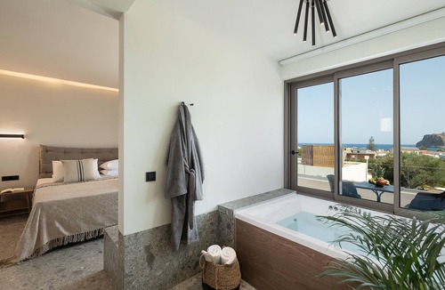 Agia Marina Bed & Breakfast | Casa Nostos