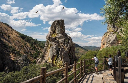 Castanar de Ibor Cottage | CASA RURAL AMANECER