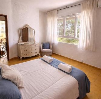 Navahermosa House | Casa Terra