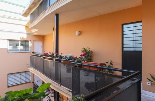 San Lorenzo House | Central Apartment with Parking