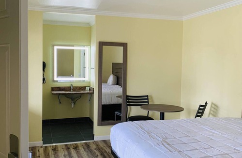 Cayucos Hotel | Central Coast Inn