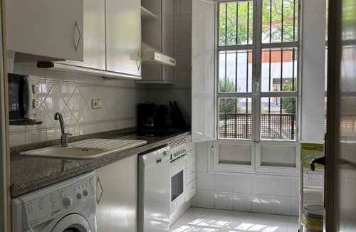 La Buhaira Apartment | Centrico Y Amplio Apartamento CON Todas LAS Comodidades ¡sevilla A TUS Pies!