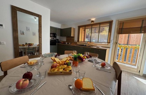 Les Claux Ski Chalet | Chalet, balcony, fireplace or stove, tv, 108m², Vars