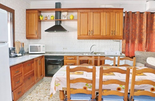 Conil de la Frontera Ski Chalet | Chalet Blue in Conil de la Frontera