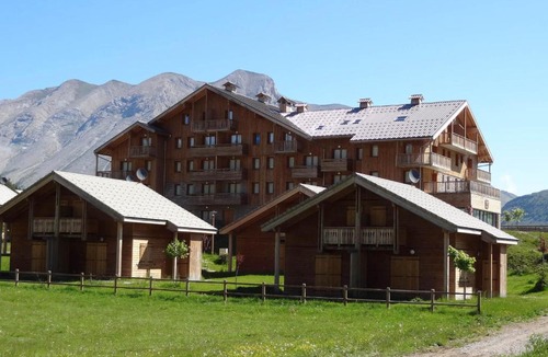 Saint-Etienne-en-Devoluy Ski Chalet | Chalet duplex 4 pièces, 8 pers, animaux admis, Superdevoluy - FR-1-504-435