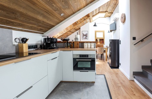 Briancon Ski Chalet | Chalet "Laltizoard" with Mountain View, Shared Heated Pool and Wi-Fi