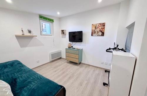 Les Mees Apartment | Charmant studio rénové au cœur des Mées
