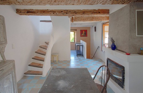 Saint-Trinit House | Charmante petite maison de village, charming village little house