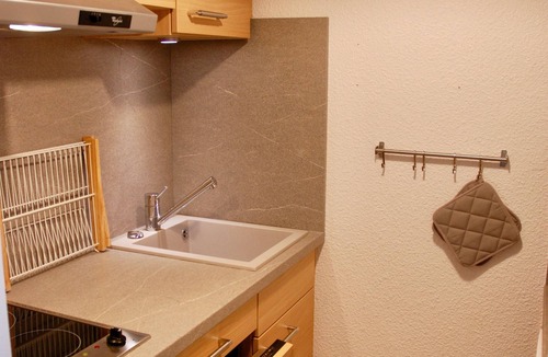Chamrousse Apartment | Charming cabin studio * 4/5 pers COZY at 50 m from the slopes
