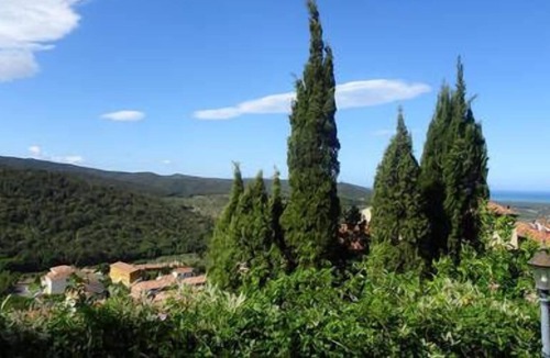 Castagneto Carducci Apartment | Charming flat with sea view garden