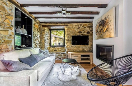 Valcarlos Cabin | Charming gîte with SPA/Jacuzzi Lodge in the Basque Country