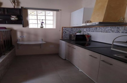 Alcala de Ebro Cottage | Charming House La Palmera de la Insula