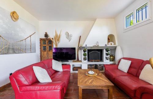 Saint Antoine Villa | Charming Sea View Villa with Jacuzzi and Private Garden
