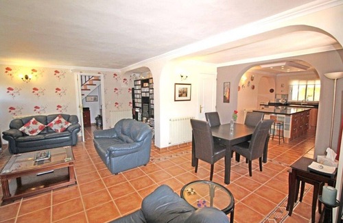 Turis House | Charming villa with private pool, beautiful garden and several terraces