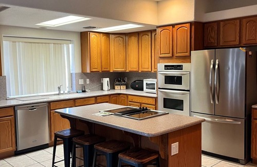 Mohave Valley House | Cheerful 5 Bedroom Home with pool!