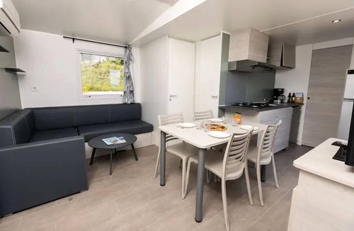 Serres House | Ciela Privilège Mobile Home - 2 bedrooms - Dishwasher, barbecue; sleeps 4
