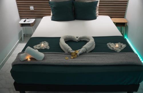 Chateauneuf-les-Martigues Apartment | Cinéma Room avec Jacuzzi Privatif