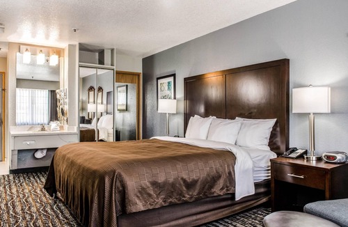 Eureka Hotel | Clarion Hotel By Humboldt Bay
