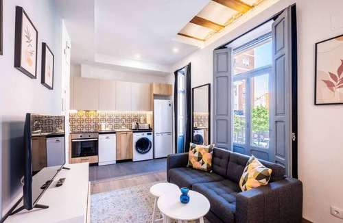 Morvedre Apartment | Classy Studio Apartment with Unique Design