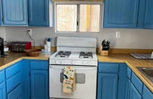 Cayucos Cottage | Coastal Charm · Modern Comfort · Ocean View!