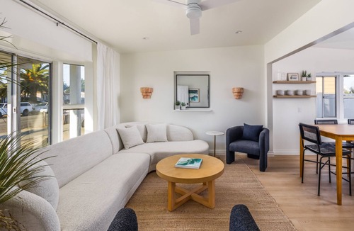 East Side Capistrano House | Coastal Modern- Amazing Views, 5 mins to the Beach and Downtown Oceanside