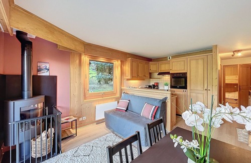 Combloux Apartment | Comfortable 2-room apartment with garden, parking, facing Mont Blanc