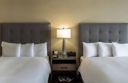 Sunnyvale West Hotel | Comfy Stay in Sunnyvale Near El Camino Real | 1 Unit