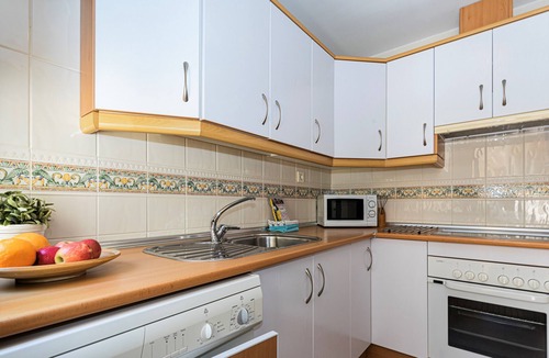 Nerja Apartment | Communal pool - beach 250 mtr - parking - 4 persons - centre - Torrecilla area!
