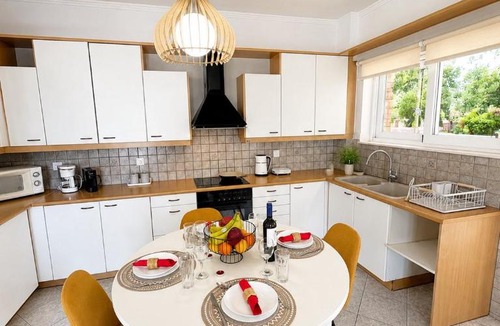 Lambi Apartment | Connie's Seaside 1A