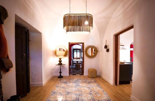Herrera de Alcantara House | Cortijo Negretti